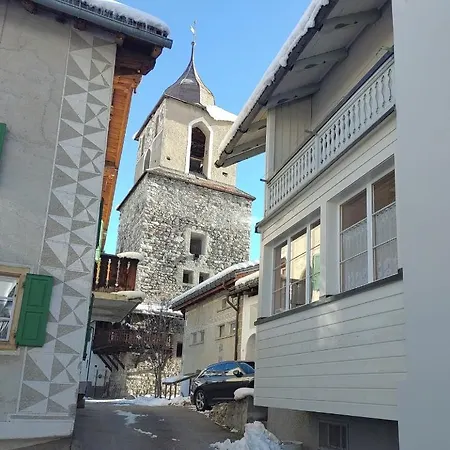 Apartman 4 Stagiuns - Ferienwohnung In Bergün