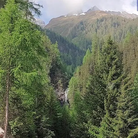 4 Stagiuns - Ferienwohnung In * Bergün